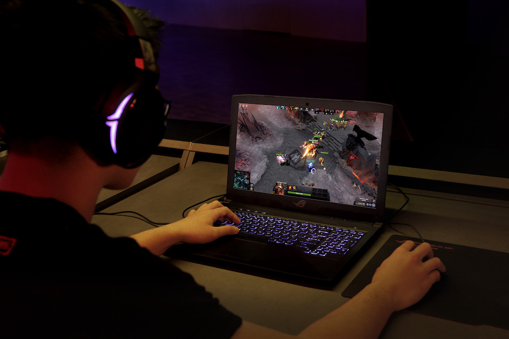 GL703GE